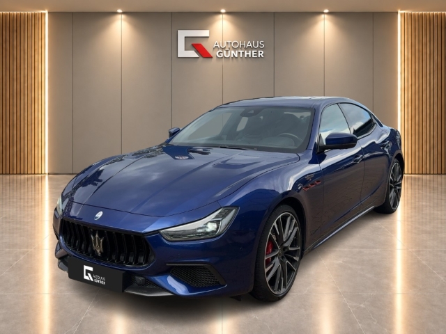 Maserati Ghibli TROFEO MY22 V8 BT 580HP AT8 2WD