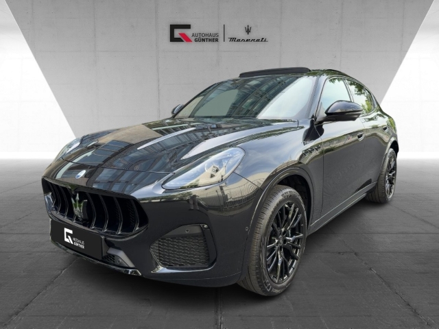 Maserati Grecale Modena ALL BLACK Klima - Maserati Berlin